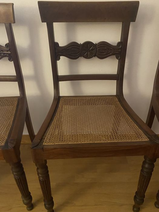 4 Cadeiras de palhinha