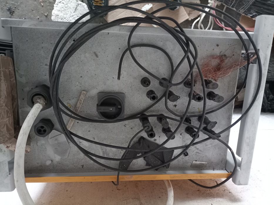 Inwertery solarne ongrid różne