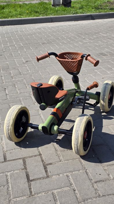 Велосипед дитячий  Веломобіль Berg Buzzy