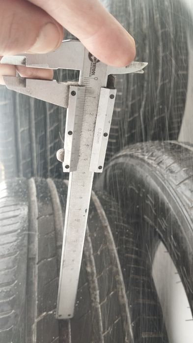 Продам резину 215.65.р16