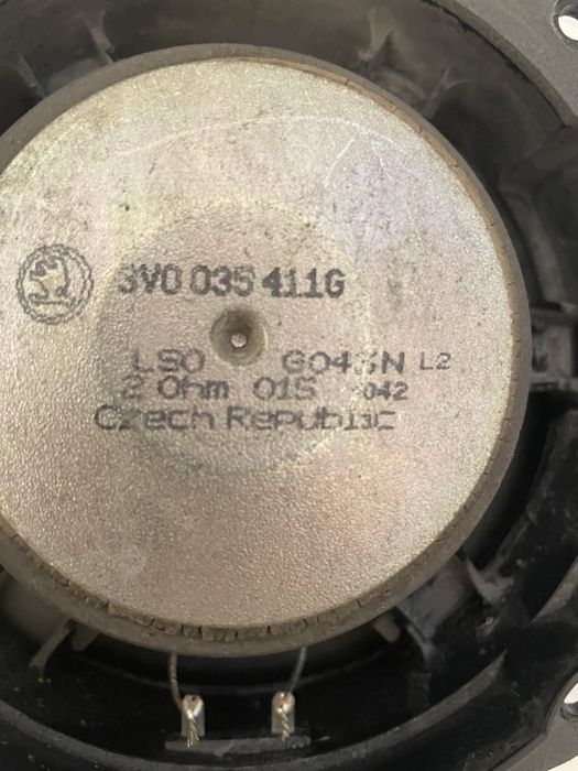 Glośnik Skoda Superb 3  III inne  niskotonowy  3v0 035 411G 2ohm
