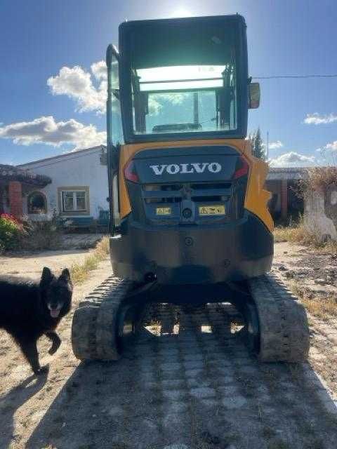 Volvo ECR25D, 2016, 3 baldes engate rápido, cert. CEE e manuais