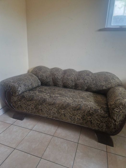 Sofa w stylu Art Deco do renowacji