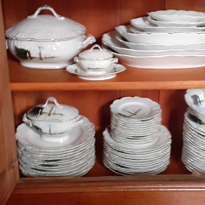 Serviço de jantar antigo VA 90 peças