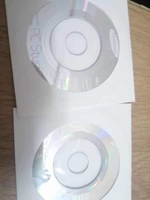 2 Cds samsung PC studio64752253531777120