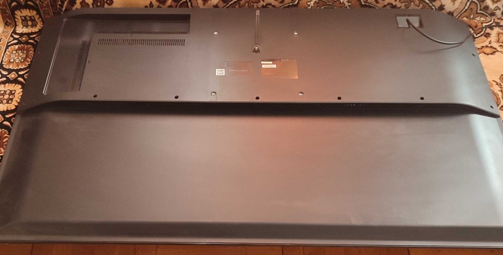 Продам телевізор JVC 50” LED 4К