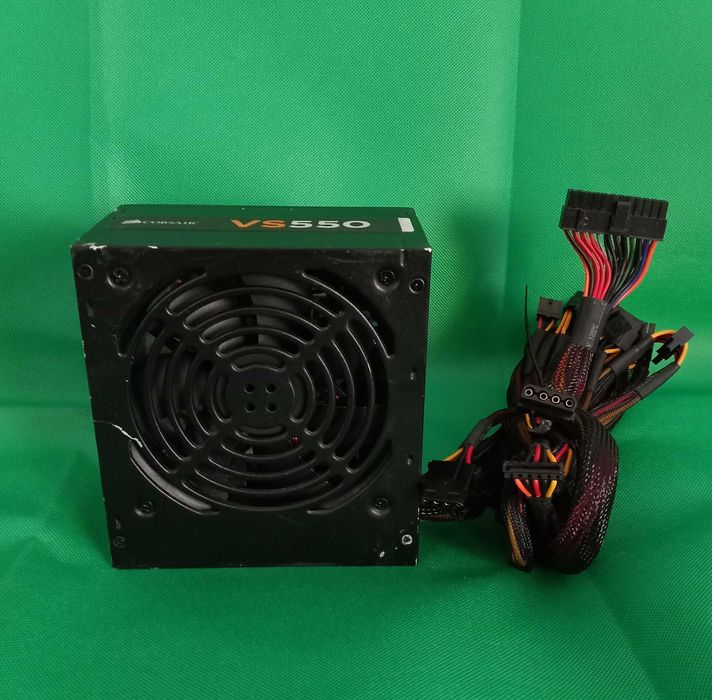 Fonte de Alimentação Corsair VS550 – 550W 80 PLUS White