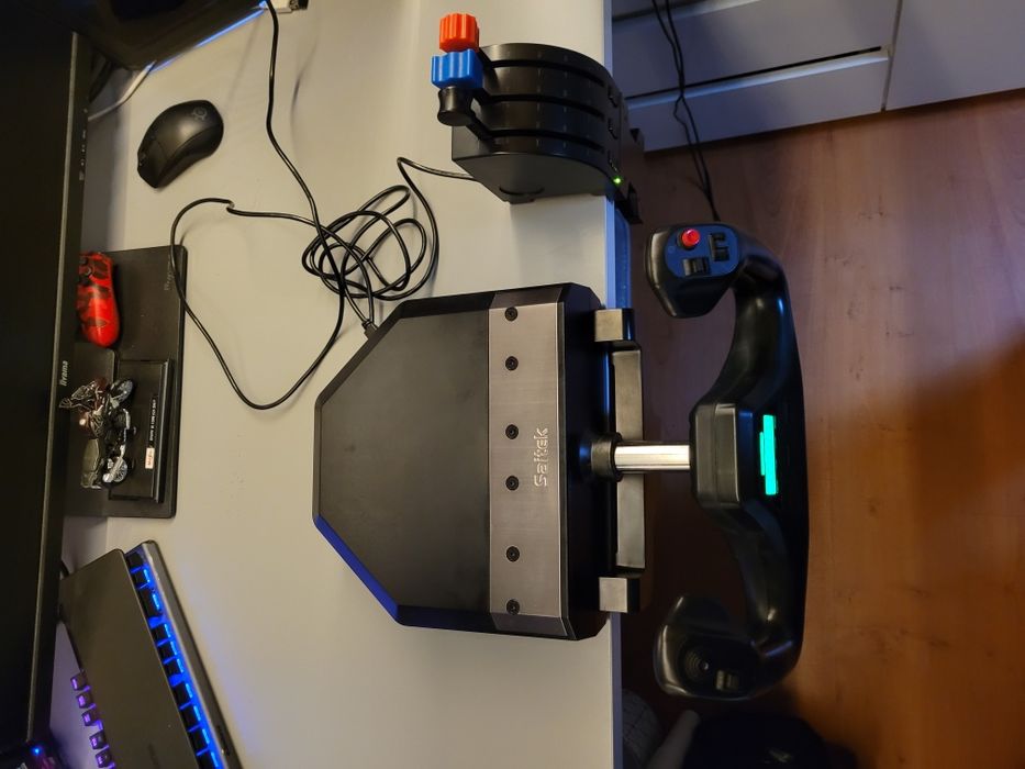 Wolant Logitech G Saitek Pro Flight Yoke System