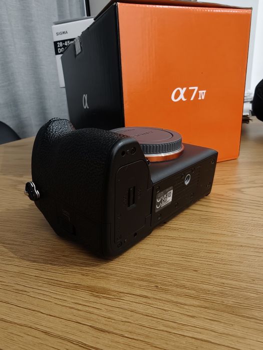 Sony A7IV (como nova com Garantia)