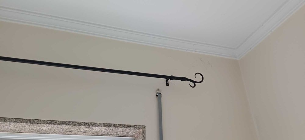 Varão para cortinas