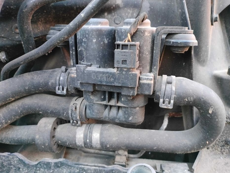 Elektrozawór nagrzewnicy BMW E53 E60 E61 E63 E64 E65 E66