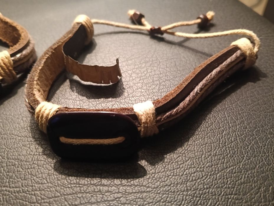 Pulseiras em couro