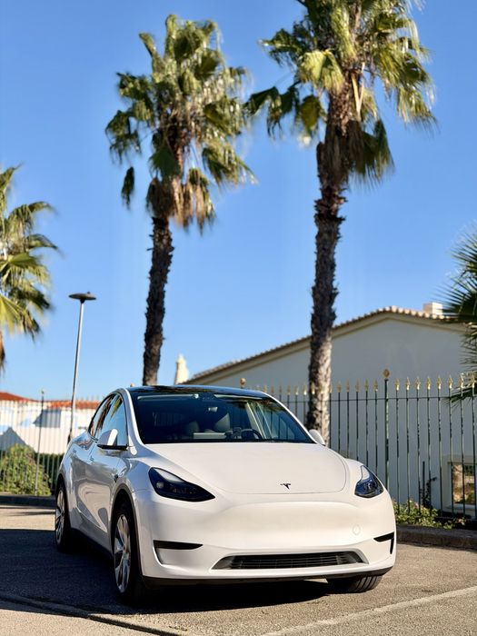 Tesla Model Y  RWD  - IVA Dedutivel