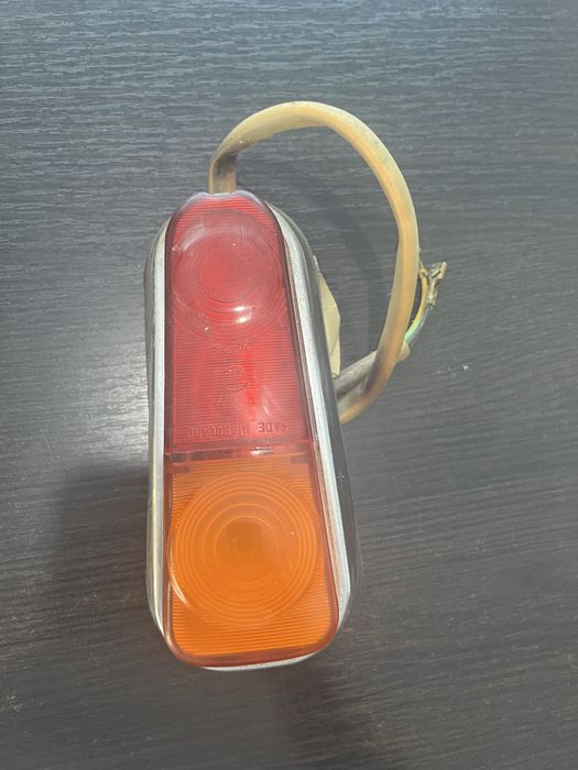 Lampa nowa z epoki syrena, syrenka