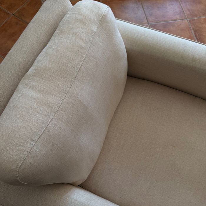 Poltrona na cor bege