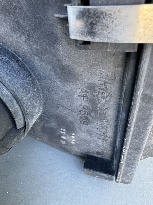 Obudowa filtra powietrza BMW E34 535 m30b35 E32 735 m30 rarytas