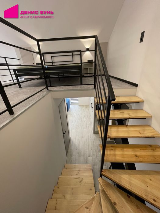 Продам стильную, двухуровневую квартиру в центре города