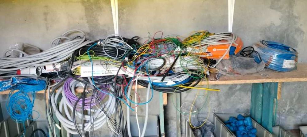 Vendo lote de material diverso