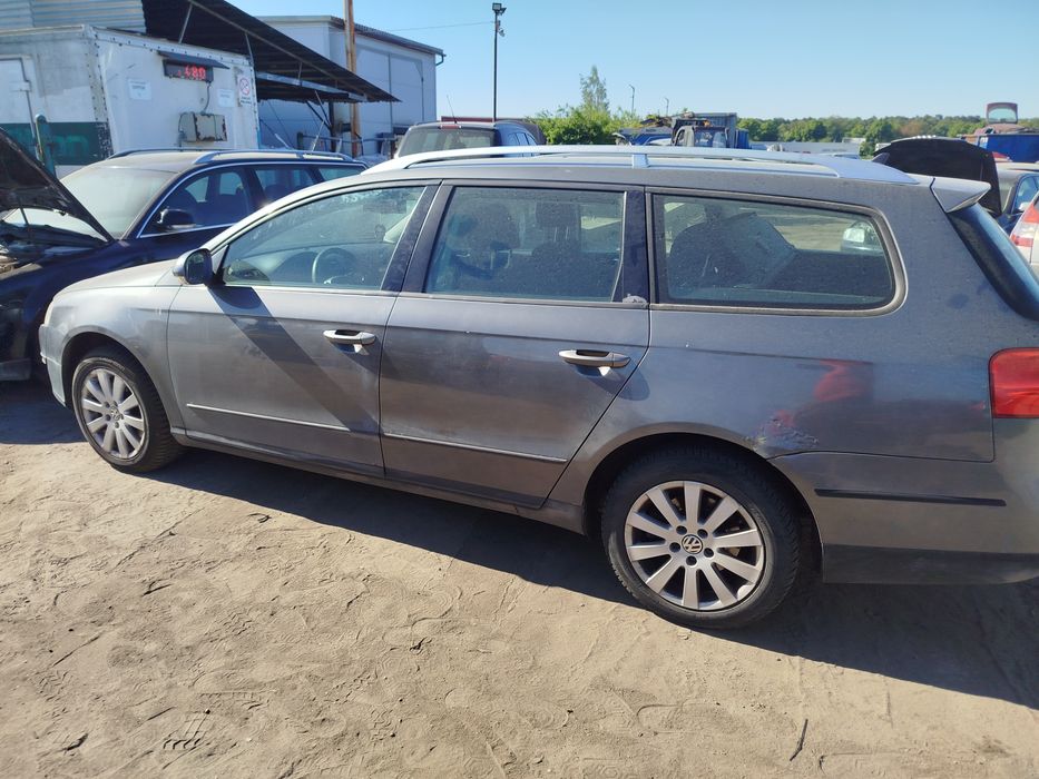 Passat B6 kombi drzwi kompletne stan dobry lewe prawe  wysyłka