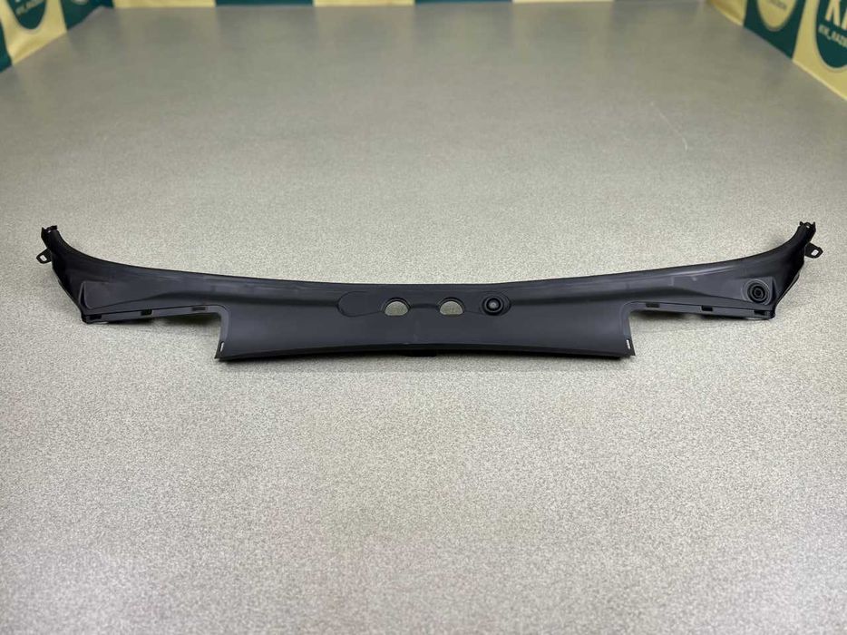 Планка склоочищувачів ( жабо ) BMW X3 ( F25 ) 51717206135