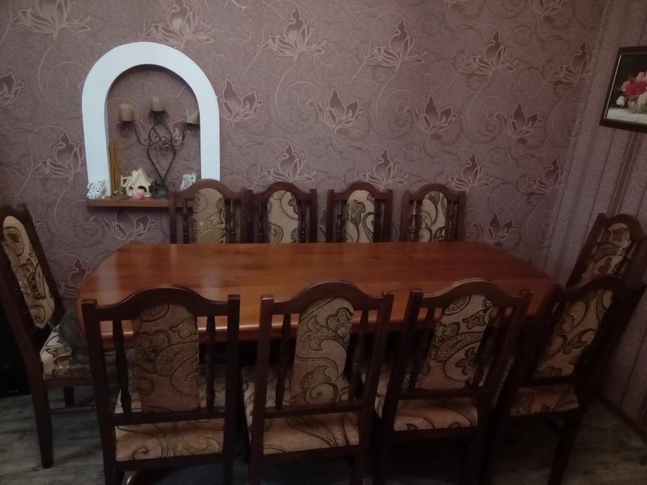 Стіл з стулами 10 шт