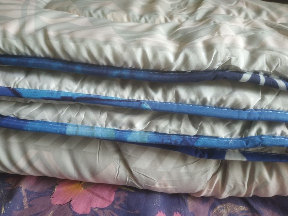 Ковдра зимова 215х150 нова