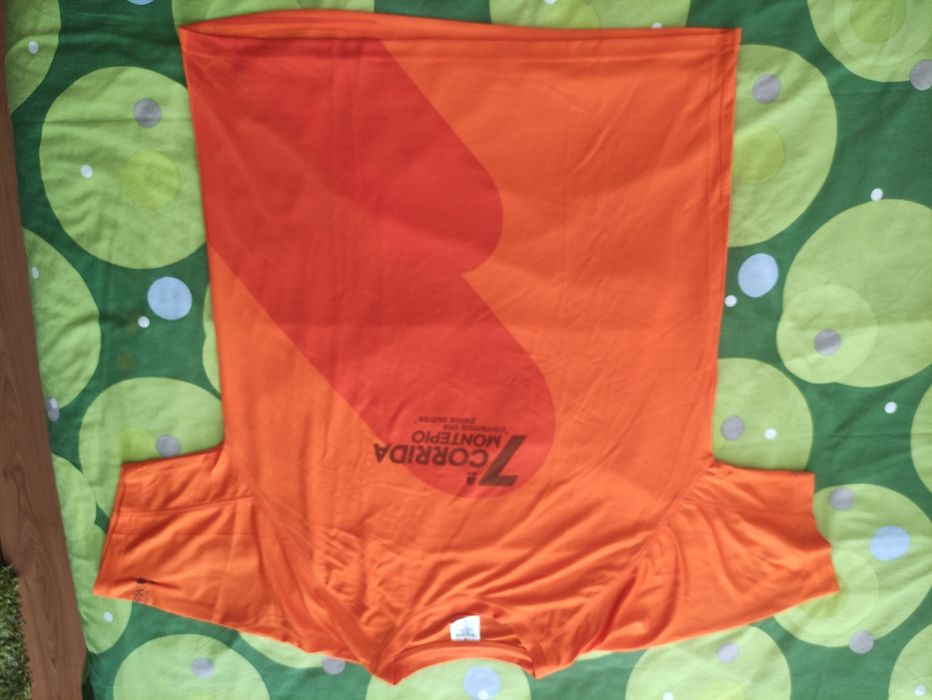 T-shirt's Corrida Montepio - XL - Novas

3 euros cada uma.

Entrega em