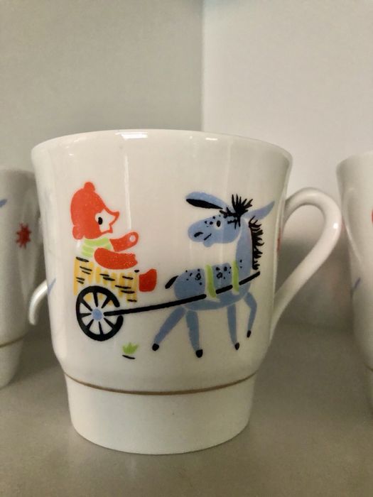 Супниця Березновський Ф завод,Чашки дитячі ведмедик ослик такса Киів