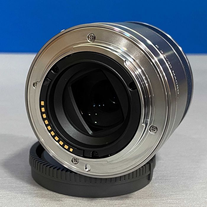 Sony E 30mm f/3.5 Macro