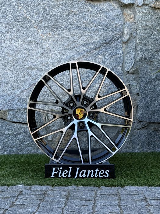 Jantes Porsche Macan Ev 5x130 21’