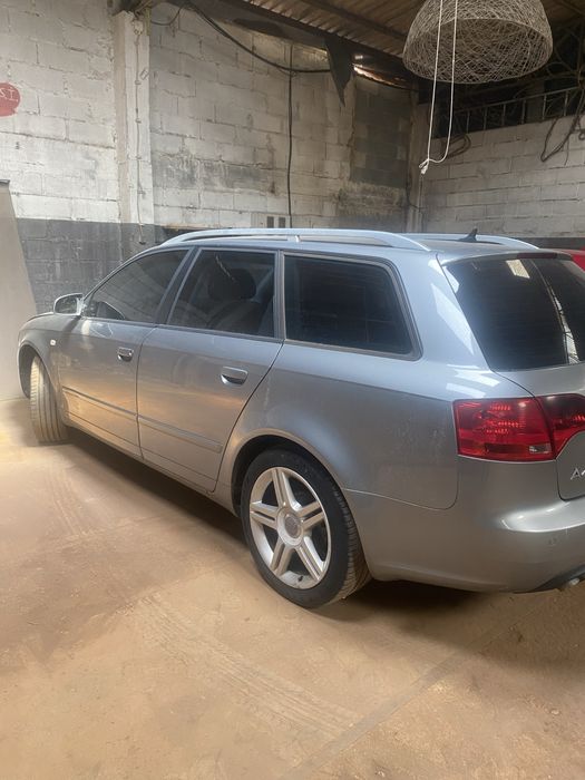 Audi a4 matricula francesa 2.0 tdi peças ou inteira ou troco por algo
