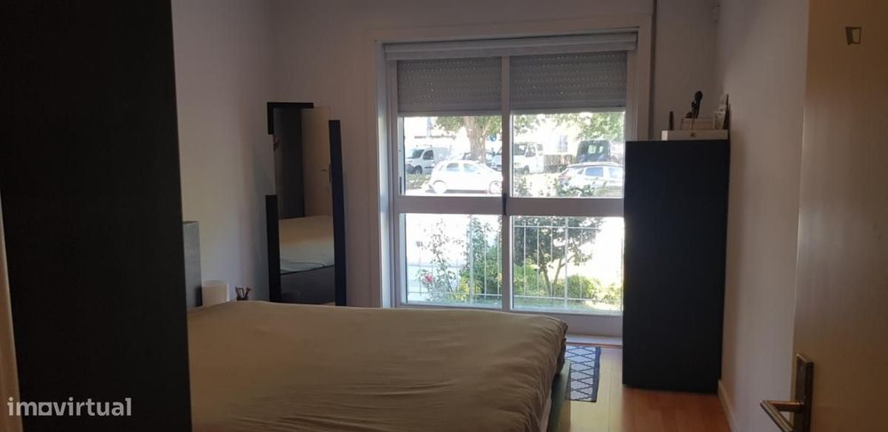 Quarto - localizado em Paranhos Porto