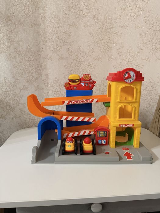 Kiddieland горка гараж с машинками