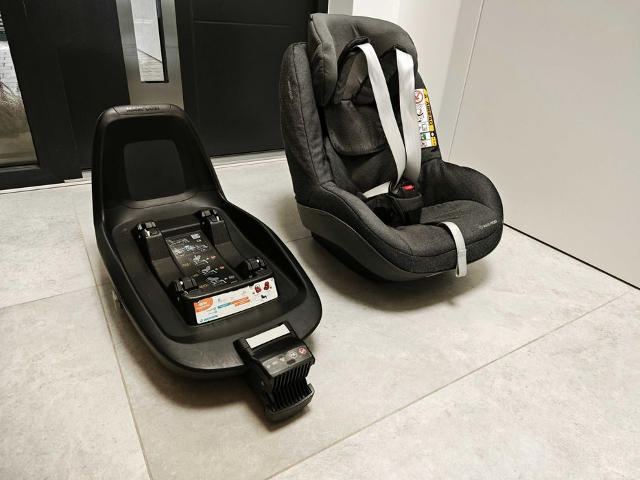 Fotelik Maxi Cosi 2way Pearl z Bazą 2way Fix