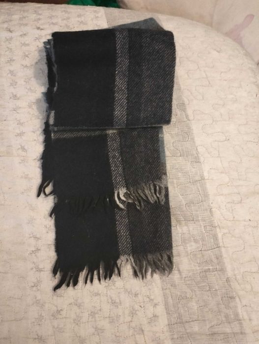 Szalik z czasów PRL czarny
