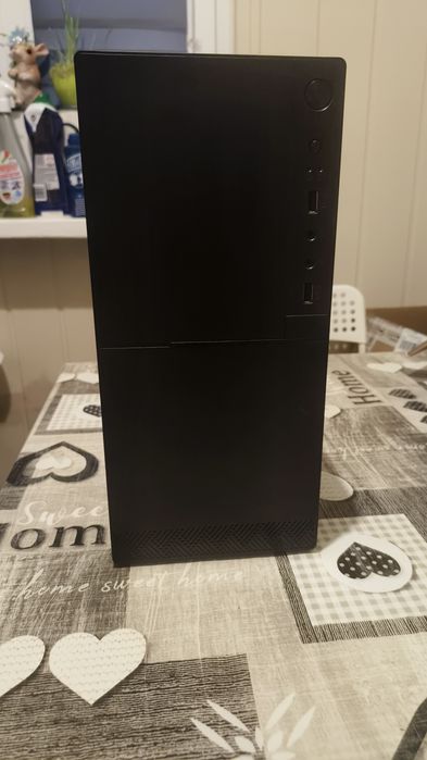 Mały PC do Gier i Multimediów