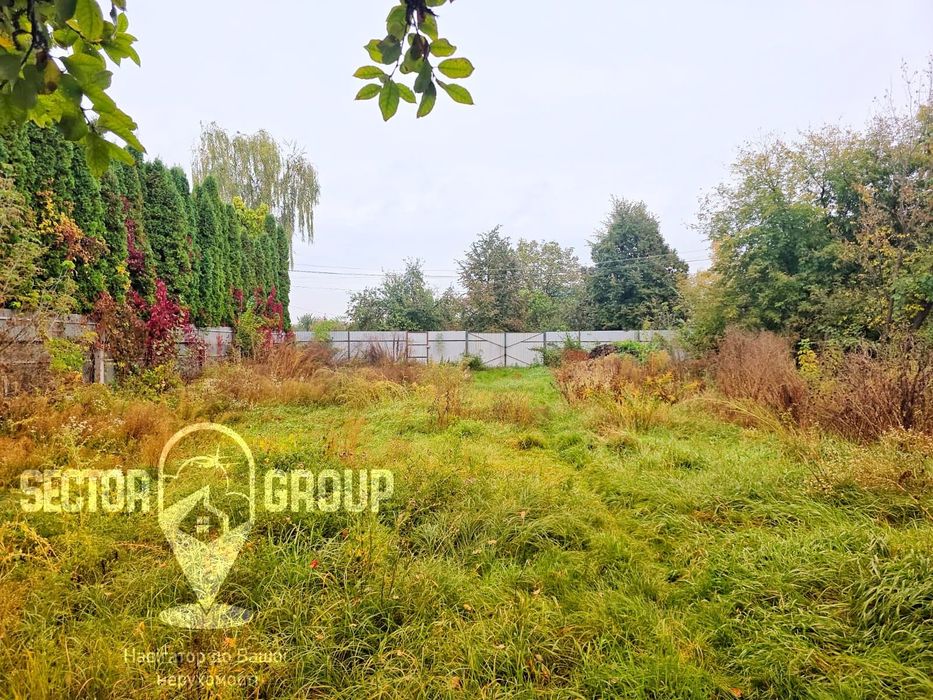 Центр, Челюскінців. 7.6 соток з можливістю поділу.