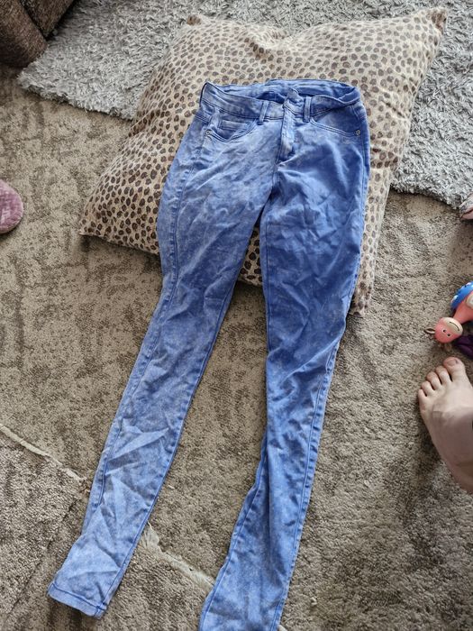 Віддам речі жіночі