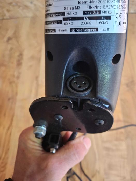 Wózek Quickie Salsa M2 Joystick VR2 z uchwytem