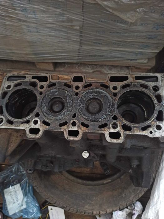 : Блок двигателя в сборе(низ) K9K 724 1.5 dCi (Renault) .).
