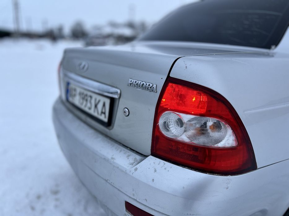 Продам приору 4-газ