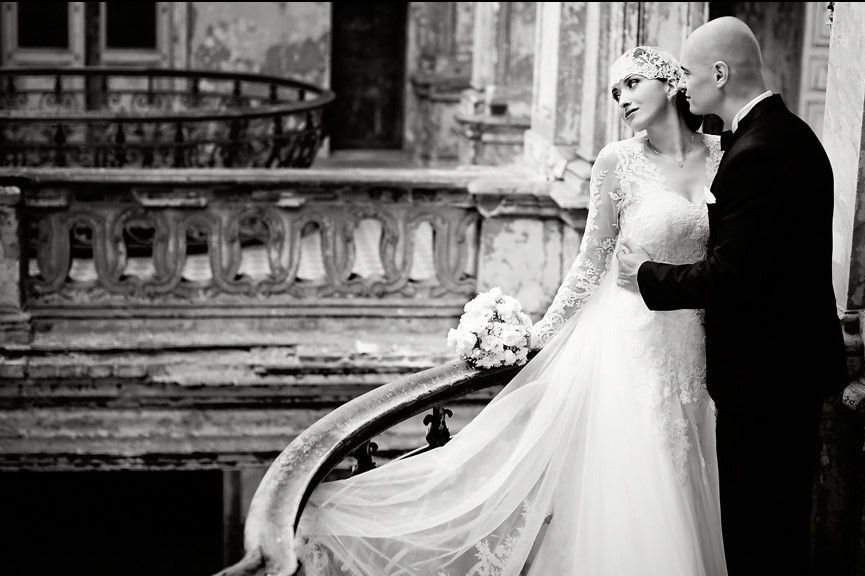 sukienka rybka koronkowa tren suknia ślubna