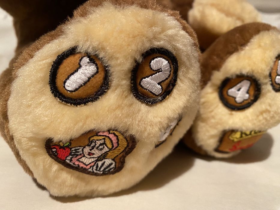 Miś opowiadający bajkę o Królewnie Śnieżce