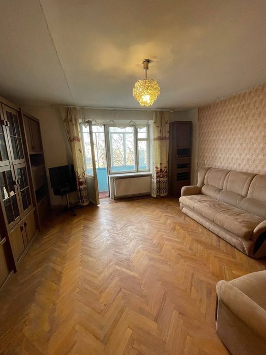 Продається 3 кімнатна квартира по вул. Вовчинецька