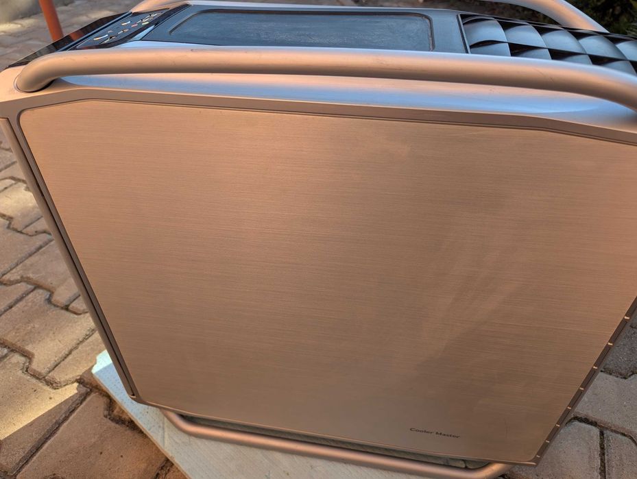 Корпус Cooler Master Cosmos 1000