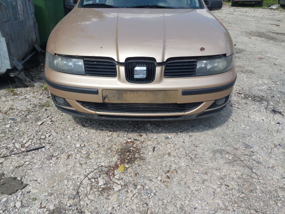 Zderzak przod przedni seat leon 1 toledo 2