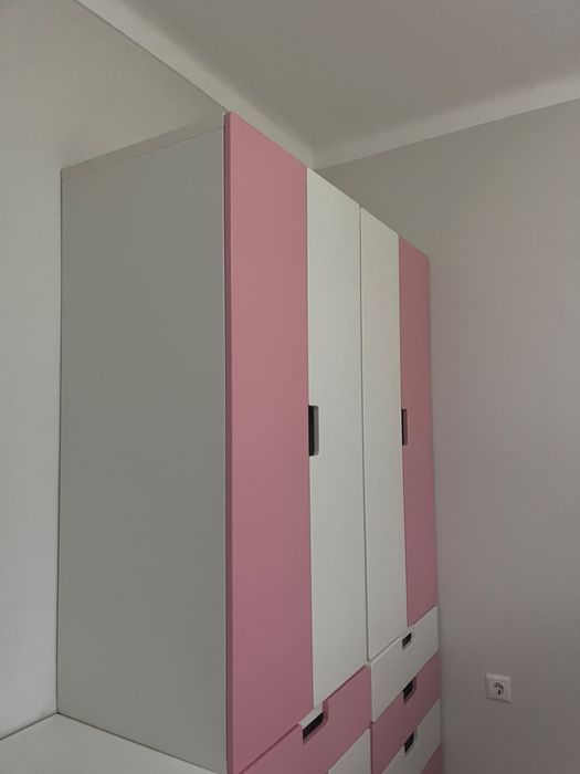 Conjunto de armário e gavetas