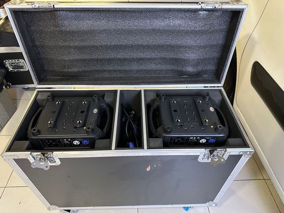 2x Moving Head Led 250W Zoom 3 in 1 com  fligth case dupla