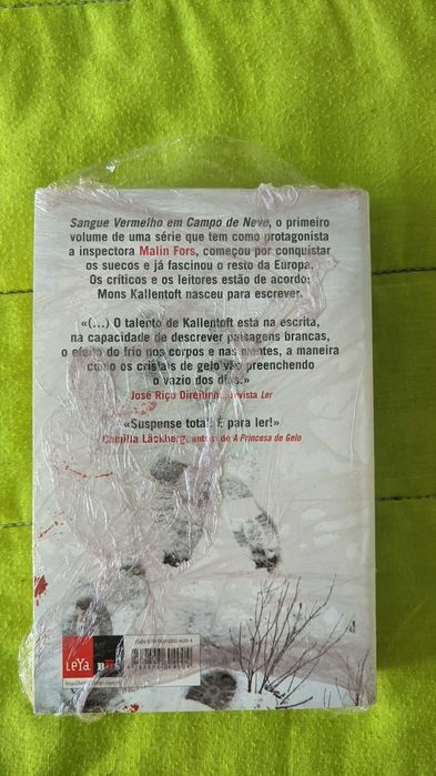 Livro: Sangue Vermelho em Campo de Neve