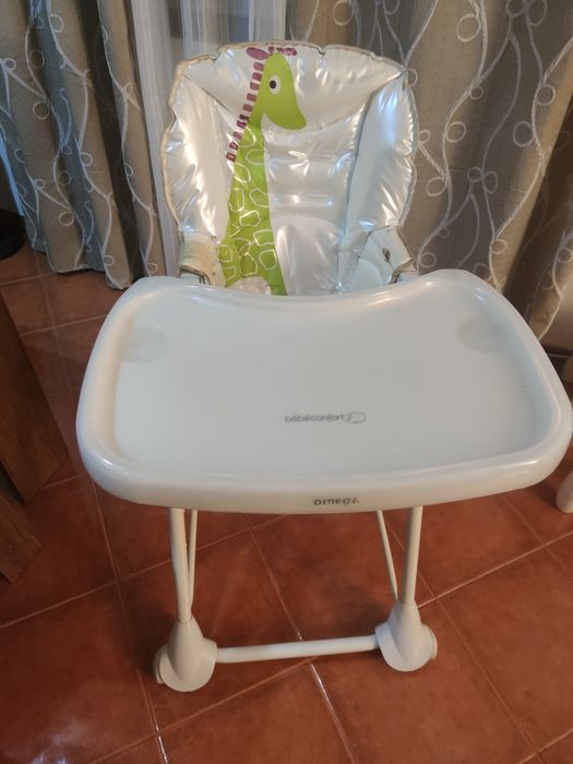 Cadeira de bebé de comer
